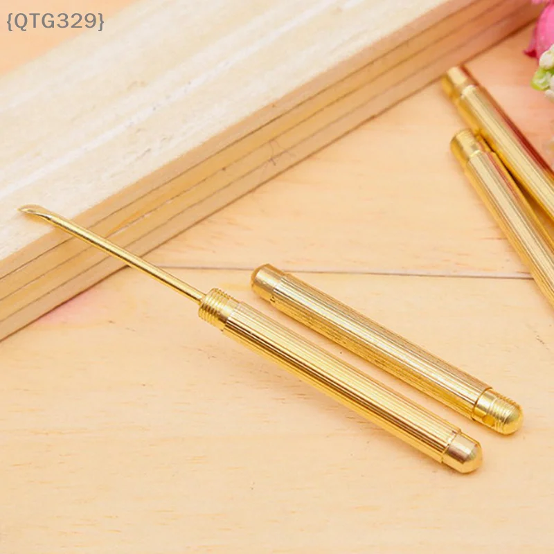 Portable Folding Ear Cleaner Tool, Gold Plated Ear Wax Removal Spoon with Keychain, Compact Travel Hygiene Kit