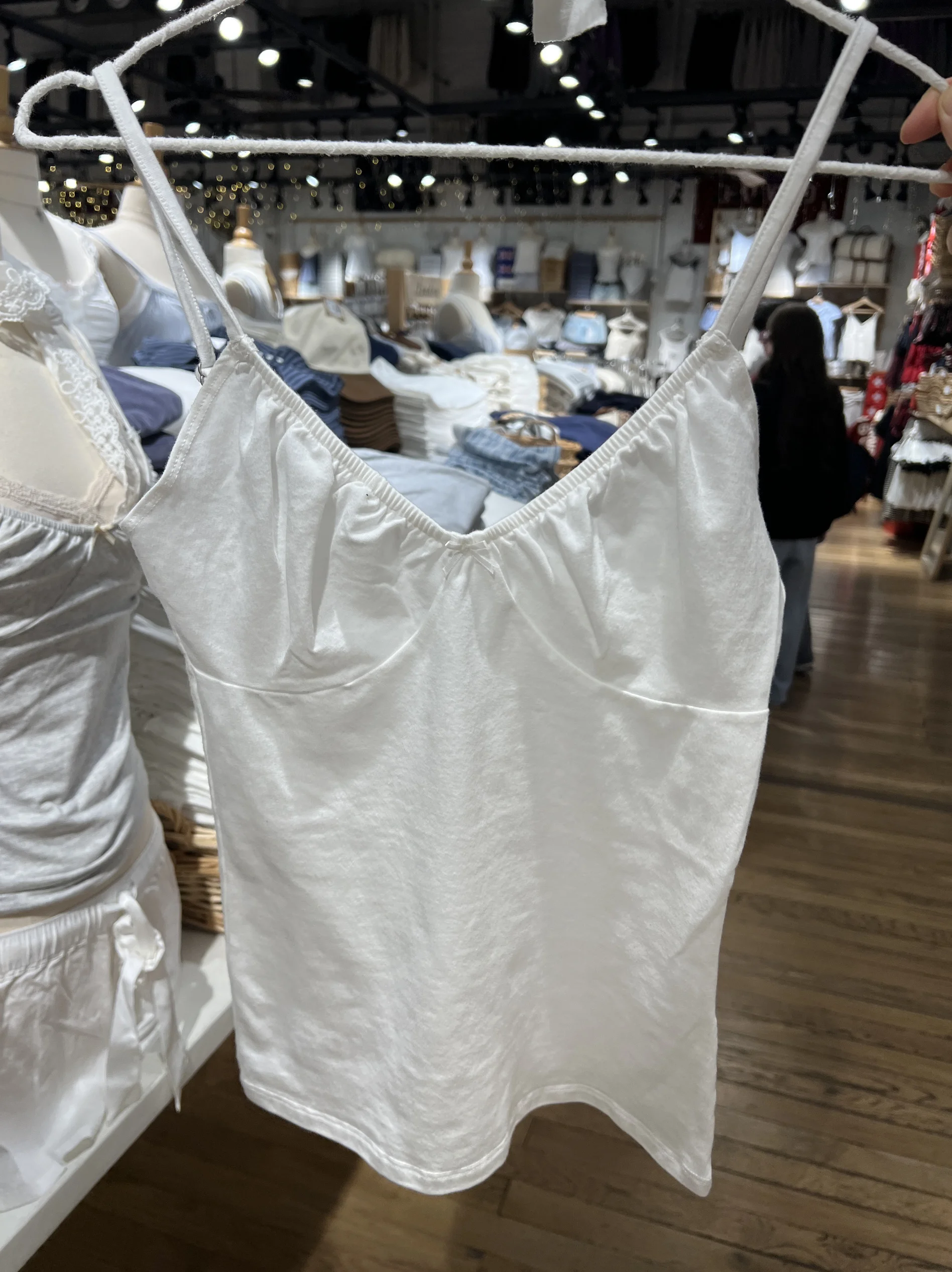 Canotta slim con pieghe con fiocco bianco Canotta estiva da donna sexy con scollo a V senza maniche Canotta semplice di base Dolce chic stile preppy Gilet casual Nuovo