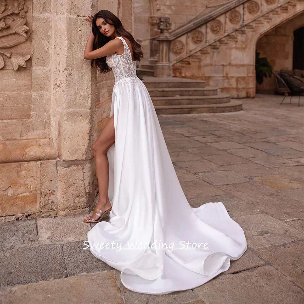 Modern Bride Wedding Dress Customized Sleeveless Square Neck Beading Sequined High Split A Line Bridal Gown Sweep Train