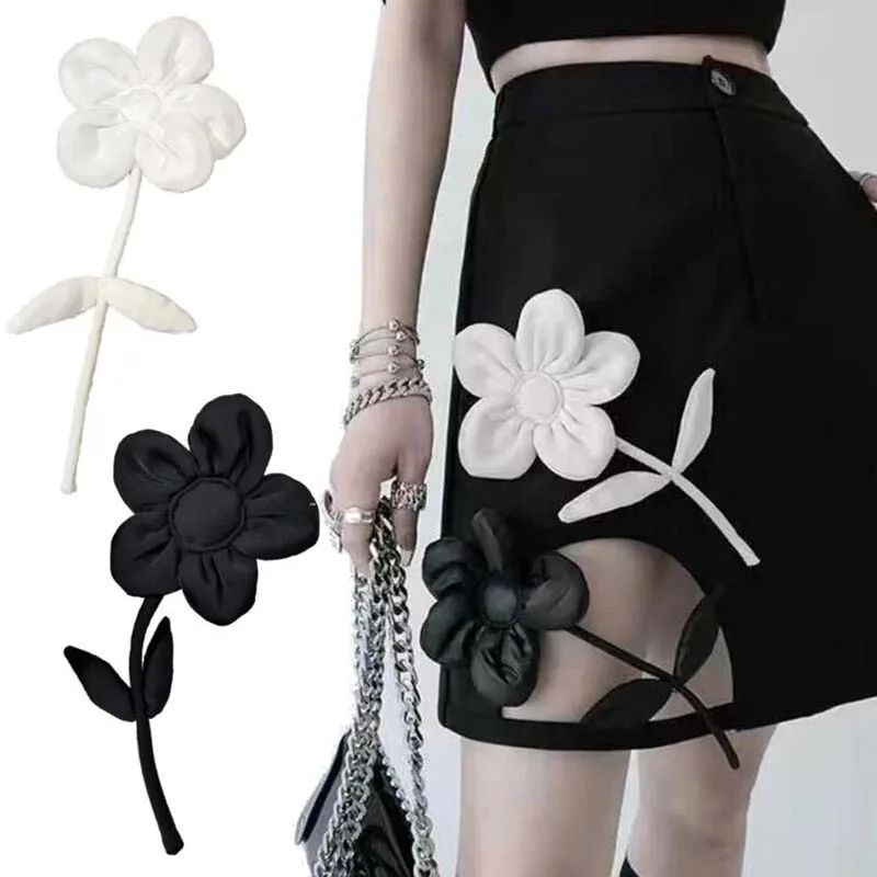 1Pc White Black Handmade Lady Big Flower Patch For Clothes Repair