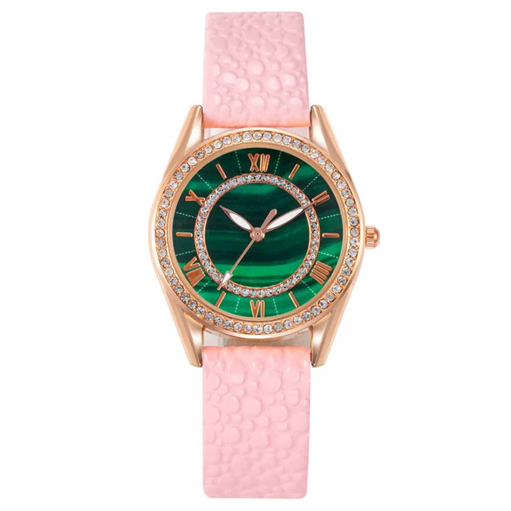 Relojes de lujo con diamantes para mujer, reloj de cuarzo con diseño de puntero verde esmeralda de Roma, cuero negro, regalo, 2023