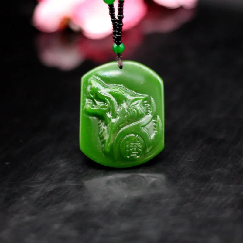 

Natural Green Jade Wolf Head Pendant Necklace Chinese Hand-Carved Fashion Jewellery Accessories Charm Amulet Gifts for Men Women