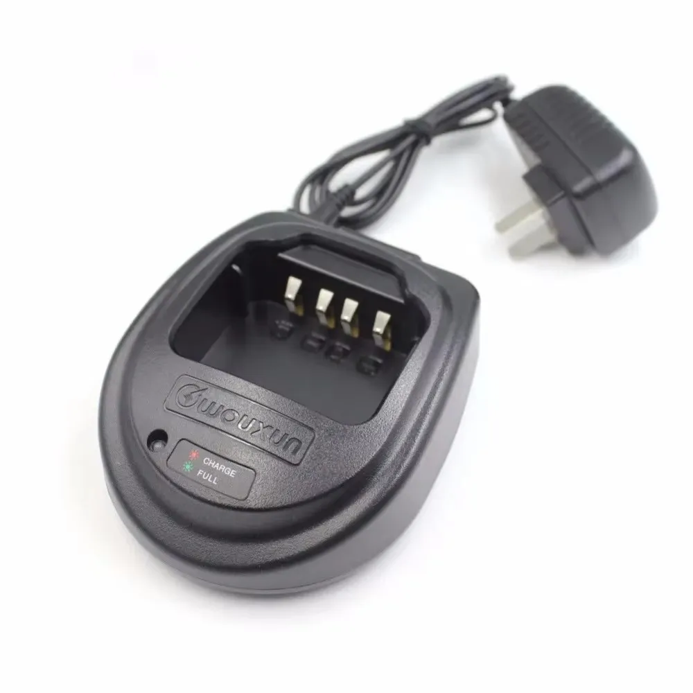 

Портативные зарядные устройства для двусторонней радиосвязи WOUXUN KG - UVD1P KG - UV6D KG - 699E