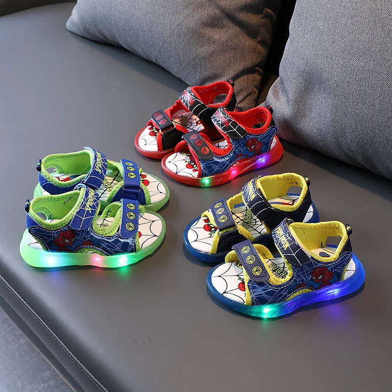 Disney Boys sandali con luce a LED bambini fondo morbido antiscivolo estate Cartoon bambino rosso verde scarpe taglia 21-30