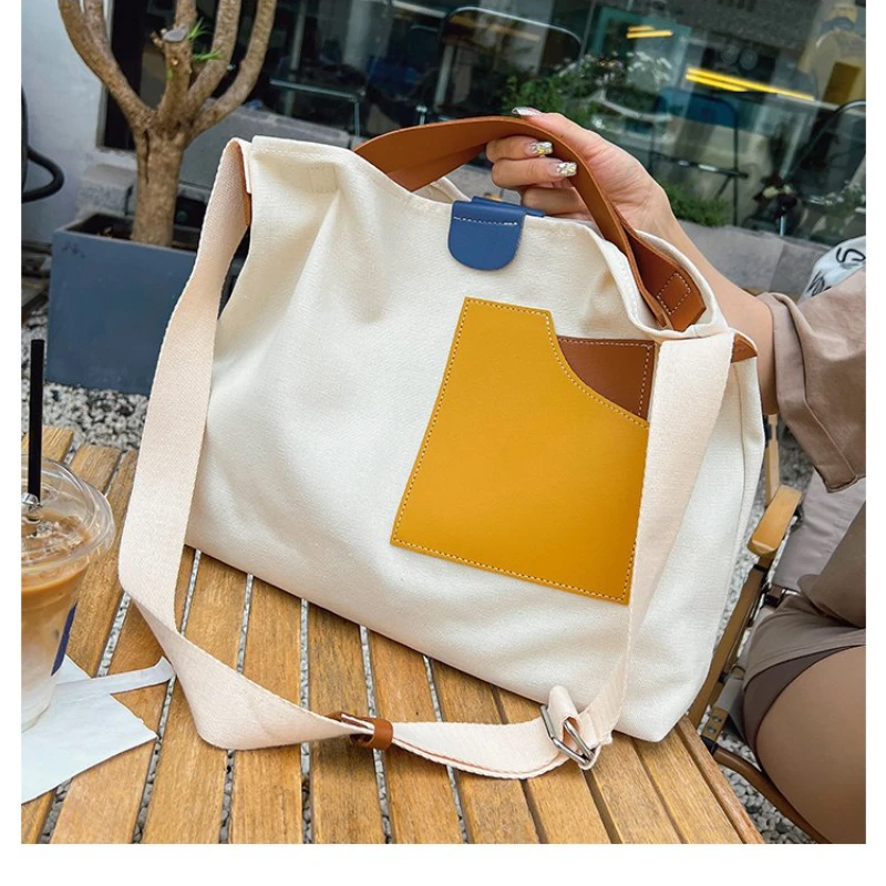 

2024 Trendy Shoulder Bag New Fashion Crossbody Bag Large Capacity Multi functional Commuting Fashion Travel Bag Personalized