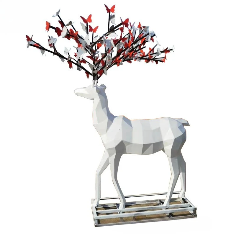 Fiberglass white faceted deer sculpture, landscape animal, deer sculpture decorative ornament