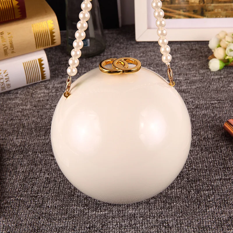 White Acrylic Pearl Wristlets Clutch Bags For Women Round Diamond Evening Party Handbag Metal Chain Shoulder Round Ball Bag Box