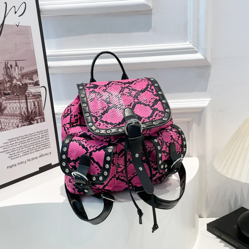 

2025 New Fashion Snake Pattern PU Backpacks Large Capacity High Quality Super Cool Hot Trendy Backpacks for Women Stylish Design