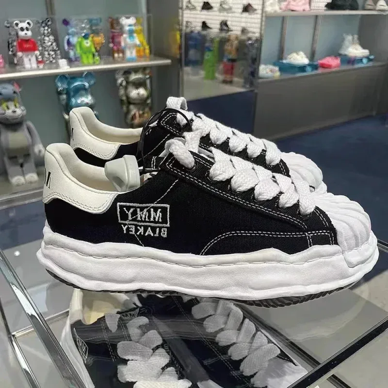 

Canvas Low-Top Sneakers for Women and Men, Tenis Students Running Casual Shoes