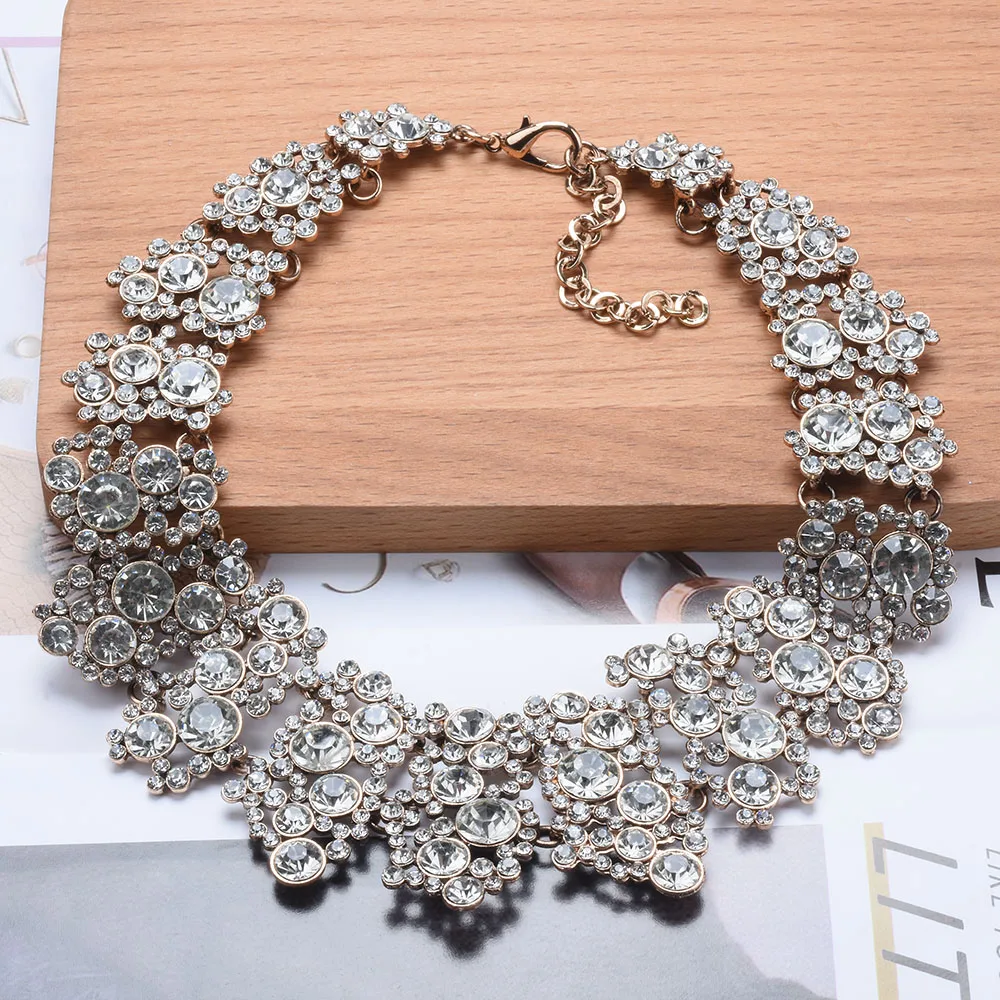 2024 New Fashion Imitation Pearls Large Collar Statement Choker Necklace Women Clear Black Crystal Rhinestones Necklace Jewelry