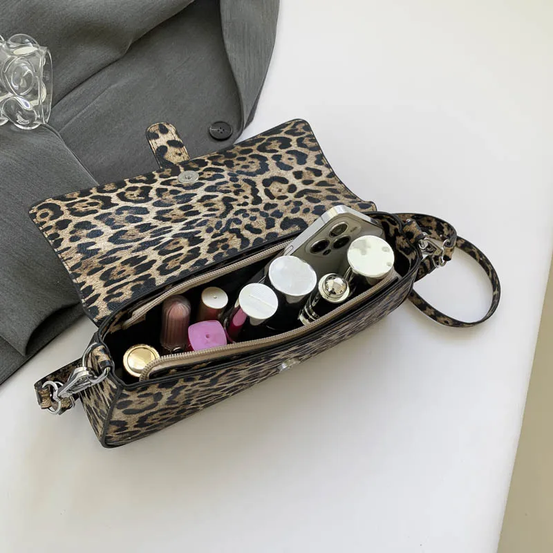 Bolsa tiracolo de couro leopardo feminina, aba pequena, bolsa axila de ombro, bolsa feminina, designer, 2024