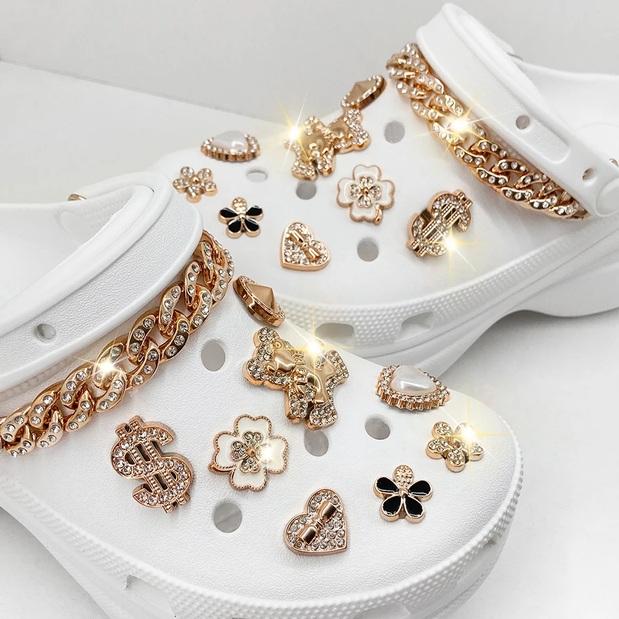 

20pcs Sparkling Bling ABS Diamond Cute Bear Dollar With Chain Shoe Charms Detachable Shoe Decoration For Crocs Clogs Beach Bag
