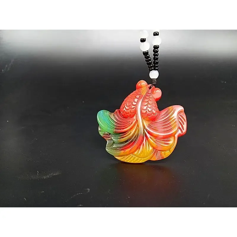 Men\'s and women\'s goldfish pendants are colorful every year, and the pendant is new.