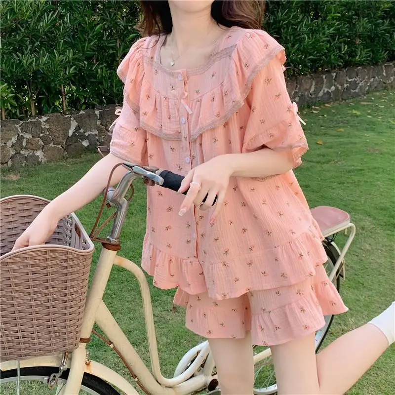 

Women Sweet Floral Pajamas Female Summer Set Lace Princess Short-Sleeved Shorts Homewear Ladies Kawaii Soft Nightwear Loungewear