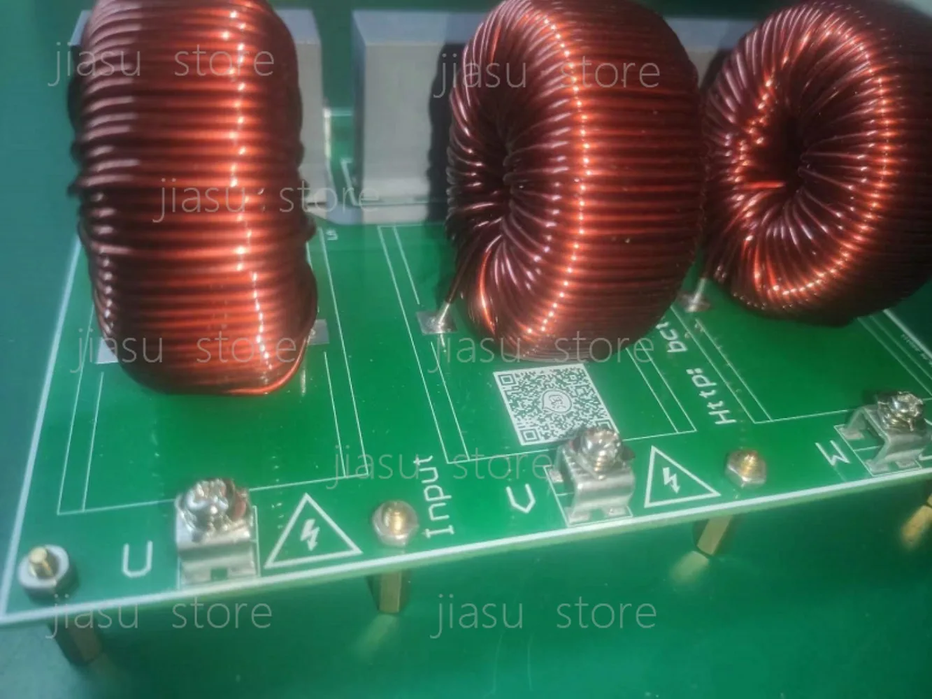

Трехфазный LC-фильтр, фильтр для инвертора SPWM/SVPWM, фильтр низких частот, индукторно-конденсаторный, для получения синусоидального выходного сигнала.