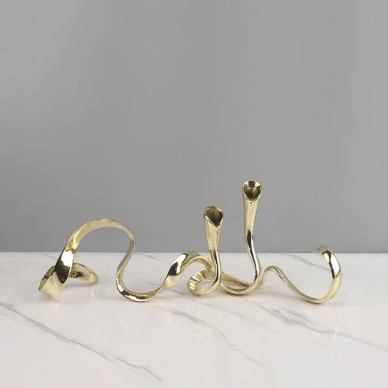 

A1 Metal Candlestick Geometric Streamer Wavy Ribbon Golden Snake Candelabrum Table Ornament Candle Holders Centerpieces