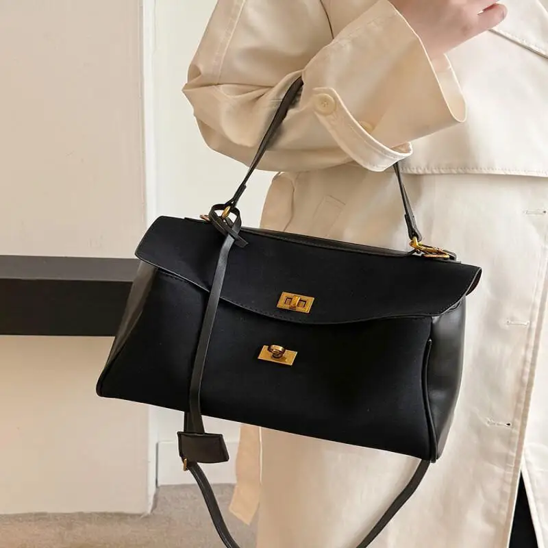 

Новые сумки для девочек, плюшевая сумка на плечо с застежкой-застежкой, студенческая модная повседневная многофункциональная сумка через плечо для упражнений, милая сумка для хранения