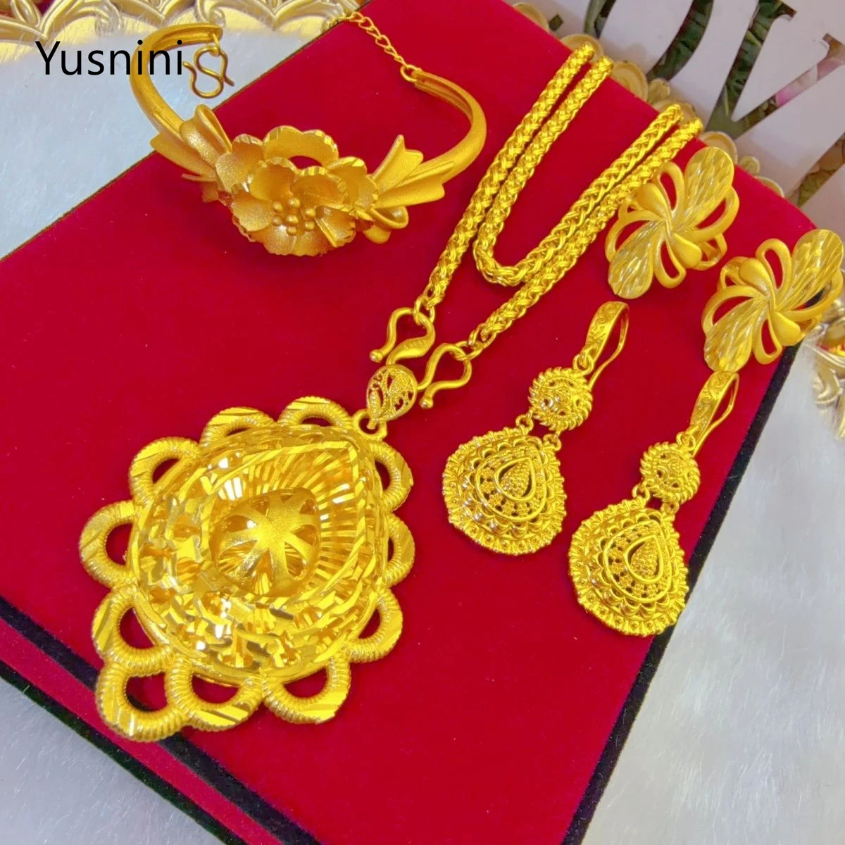 New Fashion Dubai High end 24K Gold Plated Necklace Earrings Rings Bracelets Exquisite Wedding Party Jewelry Set for Lovers 777