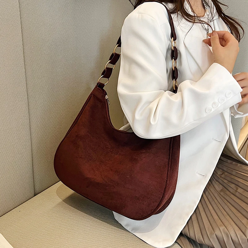 Trendy Suede Tote Bag for Women Faux Suede Shoulder Bags Retro Handbags Purse Vintage Crescent Hobo Bag Casual Commuter Bag 2024