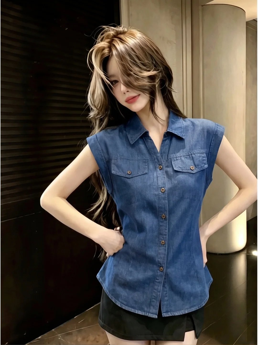

Hong Kong Style Retro Denim Short Sleeve Shirt Women's Summer Commute Slimming Waist Design Trendy Top Comfortable Fit