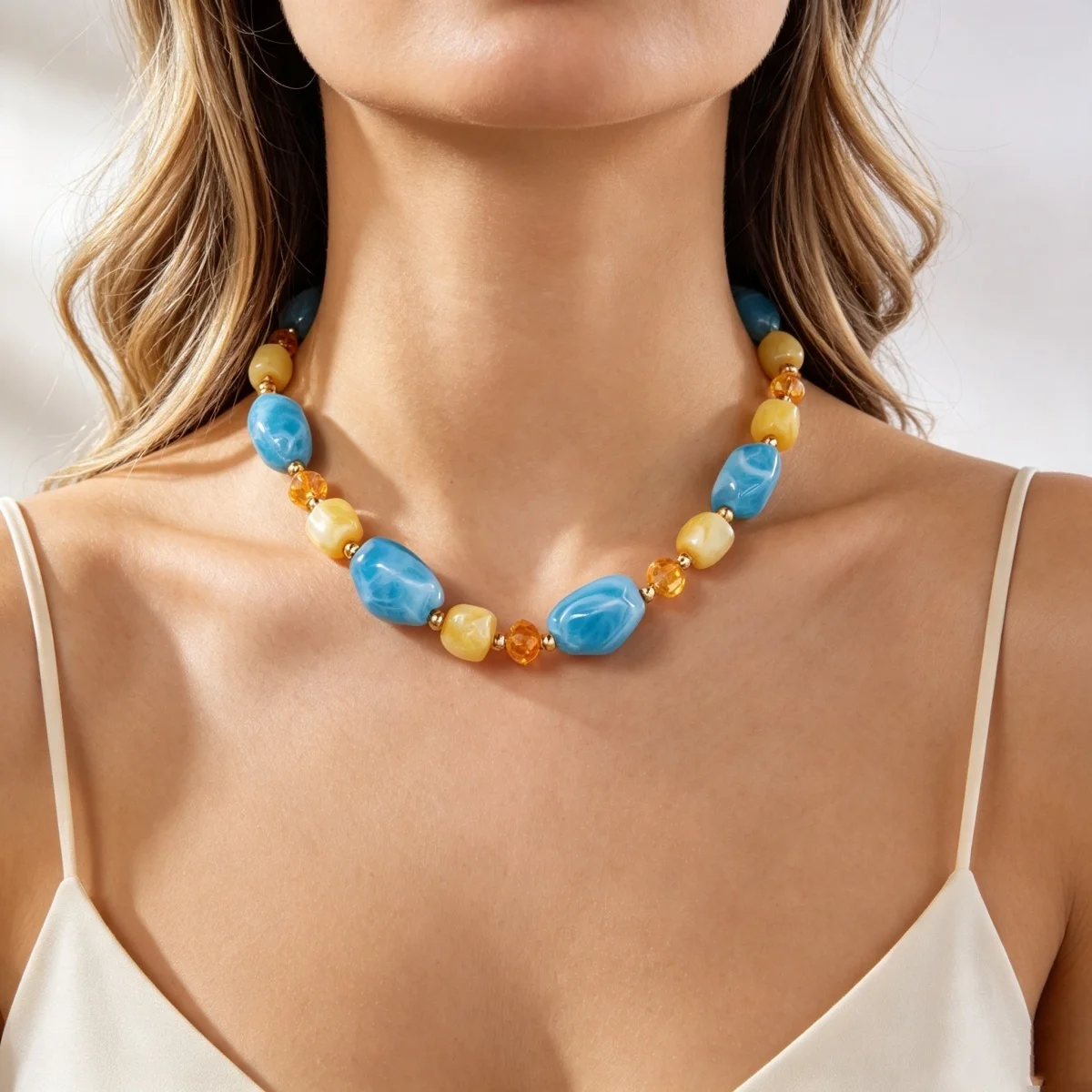 Französische Retro-Halskette mit sanften, farbenfrohen Kristallharzperlen für Damen und Herren, Hippie-Stil, unregelmäßige Perlen, Choker, Reiseschmuck – Detail 5