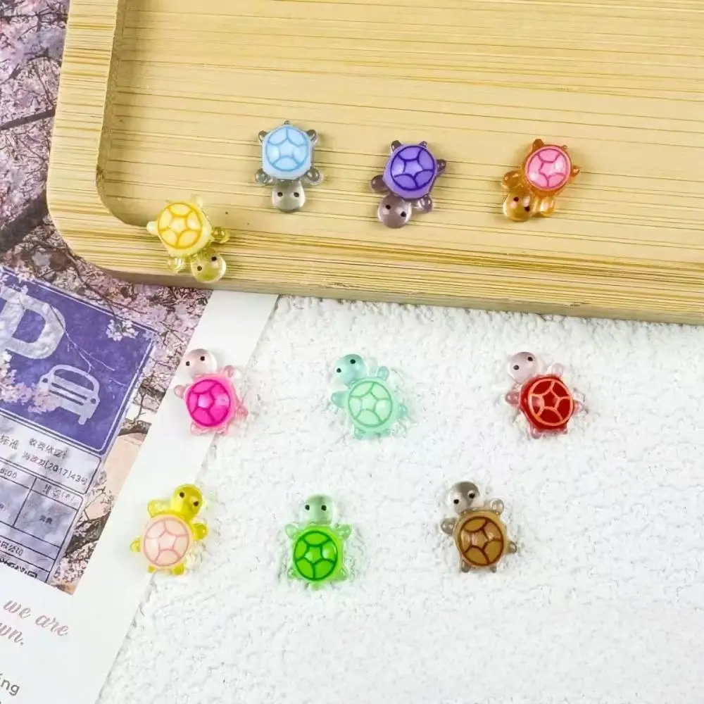 

100PCS Cute Mini Luminous Turtle Ornaments Glowing in The Dark Miniatures Turtle Micro Landscape Kids Toys Home Decor Gift