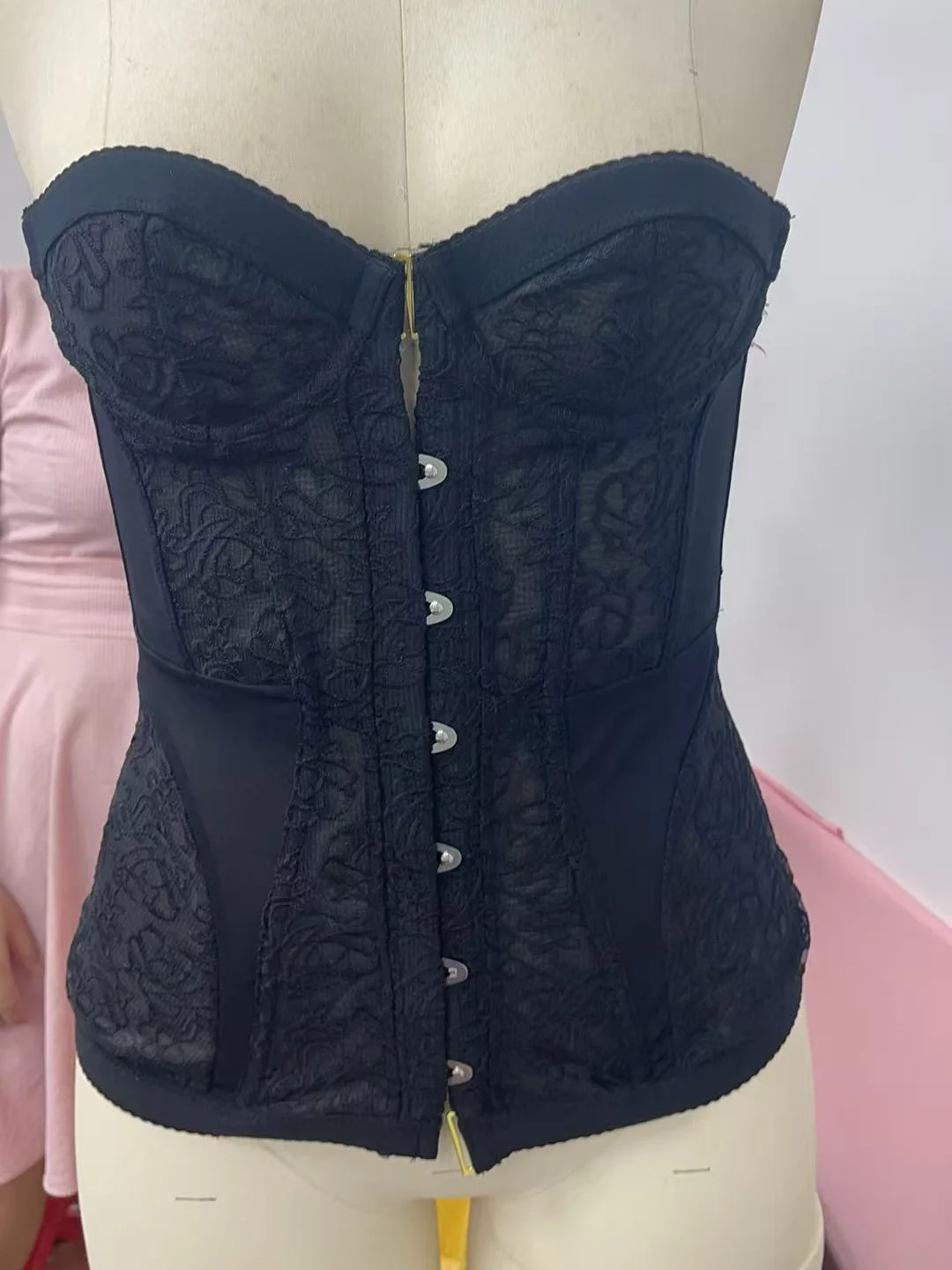 Sexy Mode Aushöhlen Frauen Weste Einreiher Ärmellose Backless Tunika Weibliche Tank Top 2025, Sommer Mode Dame Streetwear – Detail 4