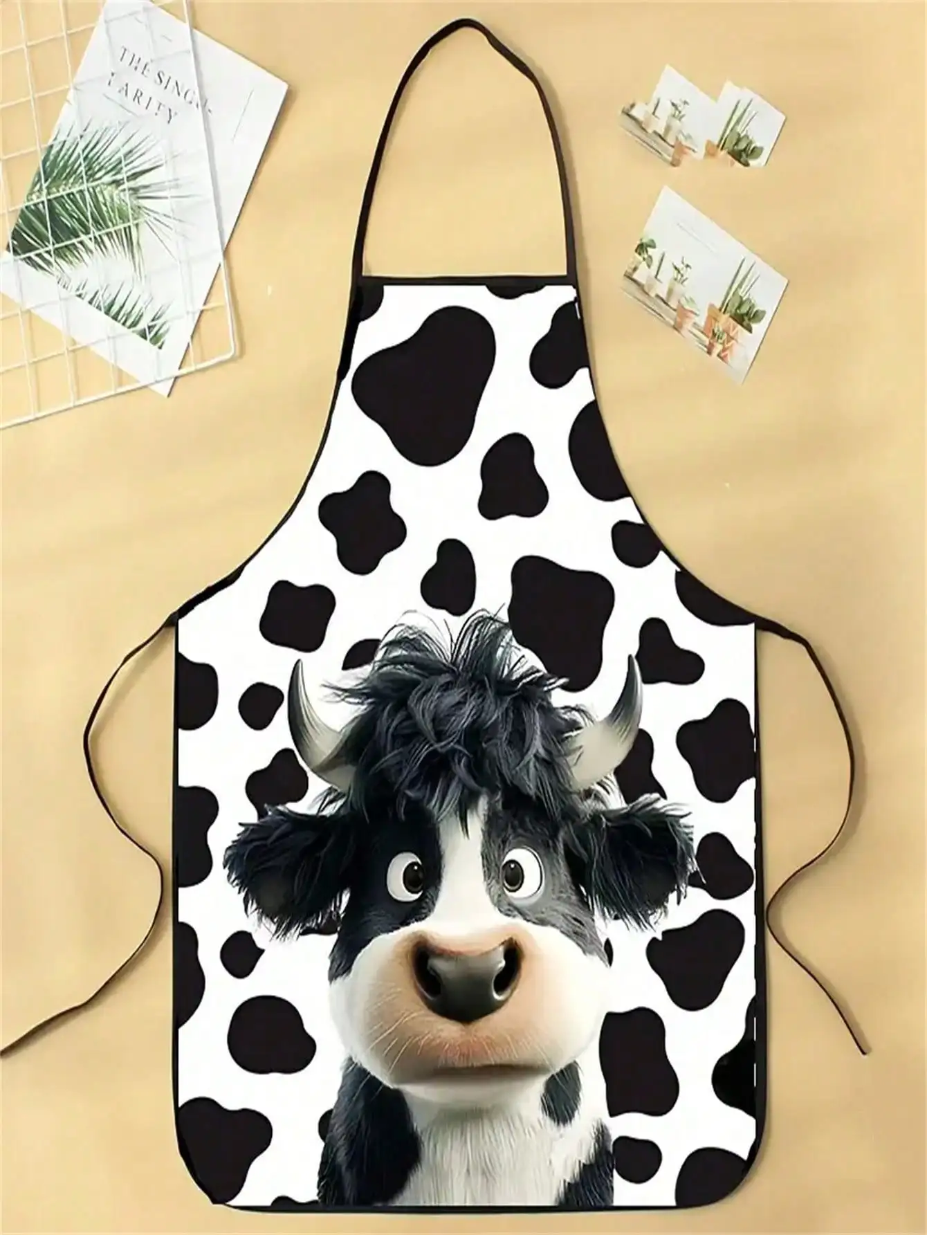 1 Piece Cartoon Cow Pattern Apron - Neutral Fun Kitchen Apron, 100% Polyester Fiber 150G/Square Meter Durable and Washable for Cooking, Baking, Home and Restaurant Use, Interesting Cow Design, Professional Chef Special