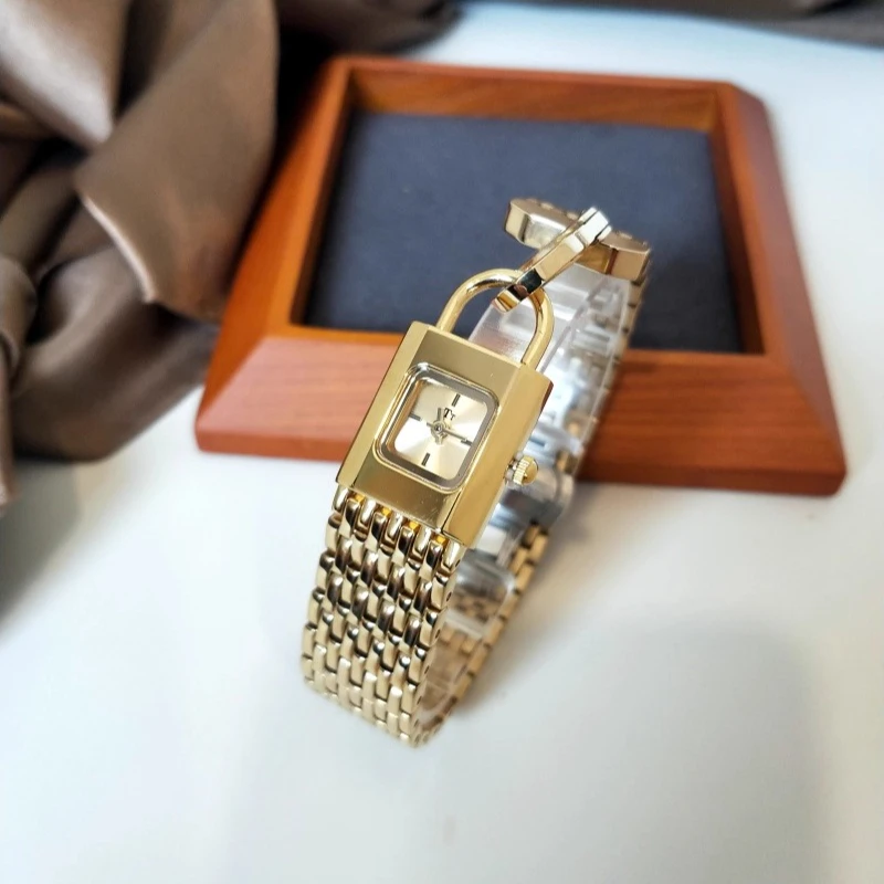 Delicate Lock Stainless Steel Women Watch Vintage Women's Quartz Watch Exquisite Clock Gift Watches for Woman