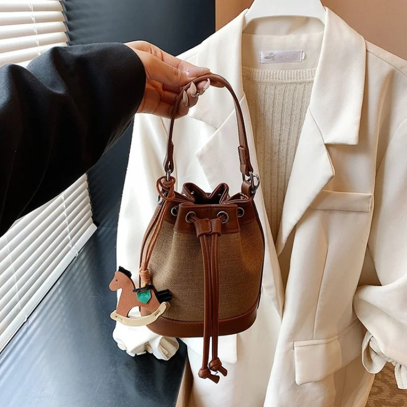 

High-End Women's Tote Bag Crafted From Premium Leather Featuring Trendy Design And Paris Elegant Vintage Style​