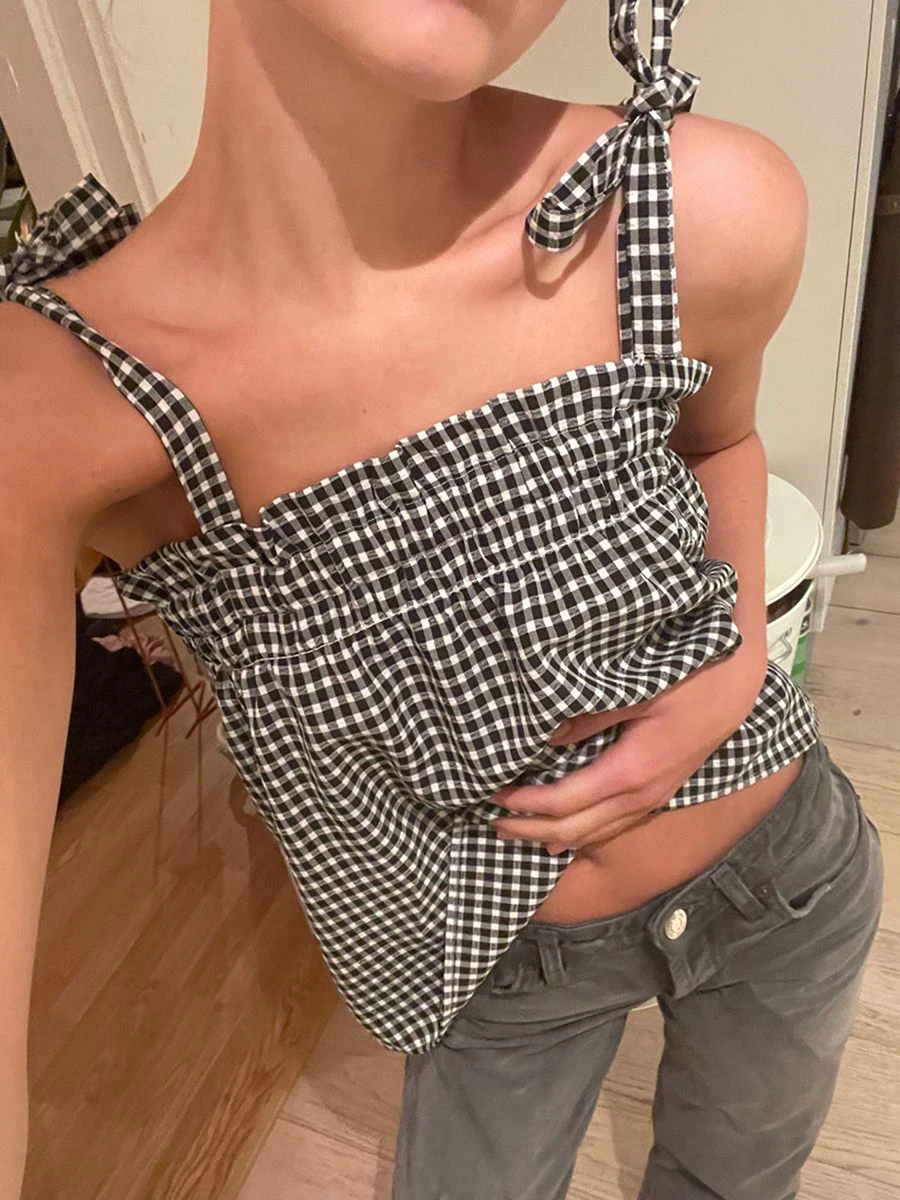 Women s Plaid Print Sleeveless Crop Top with Square Neckline Backless Design and Tie-Up Spaghetti Straps - Perfect for Summer
