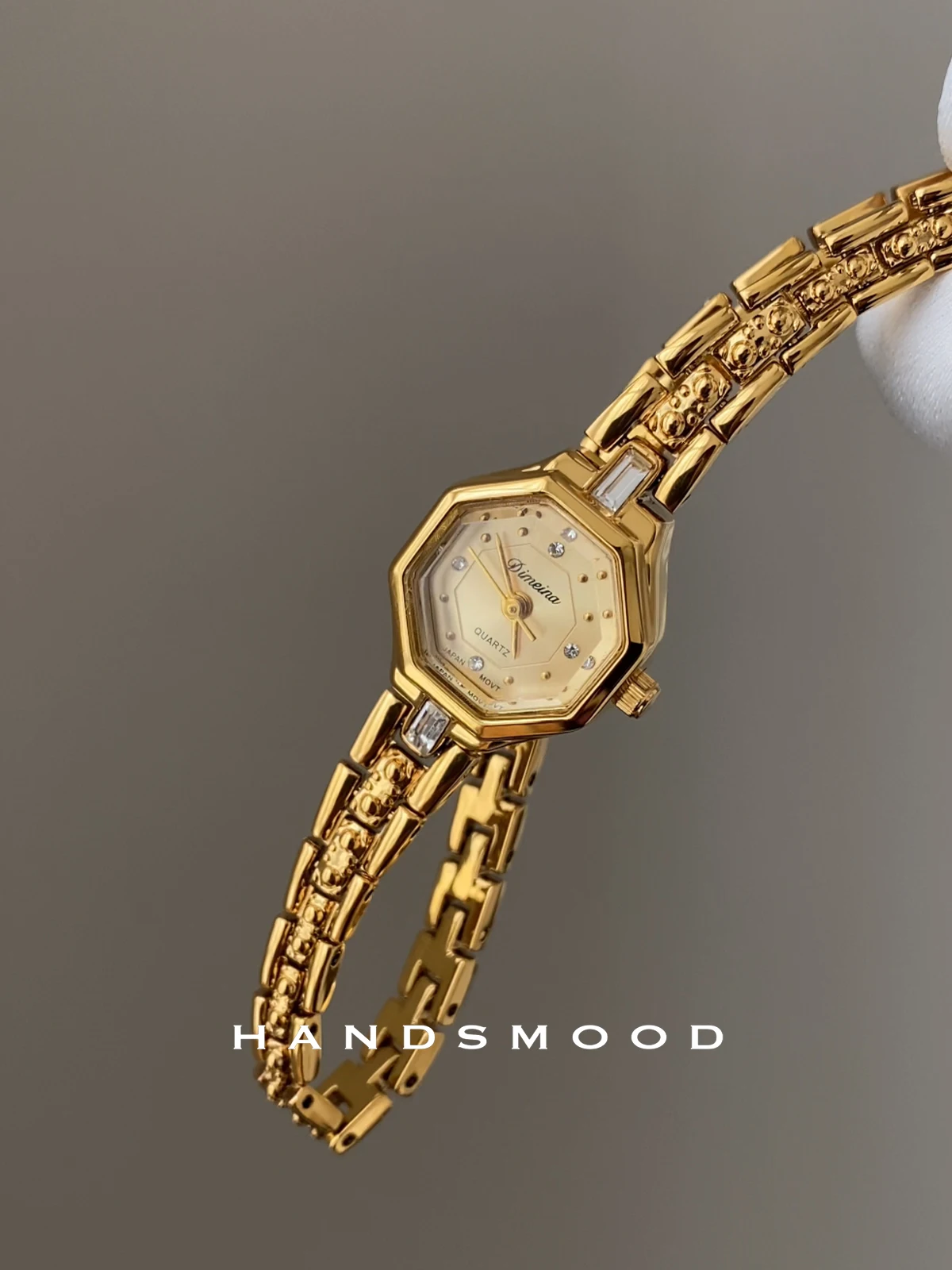 Smallgoldwatchwiththin strapstylish and exquisite light luxury temperament small dial women's watchwomen's stainless steel watch