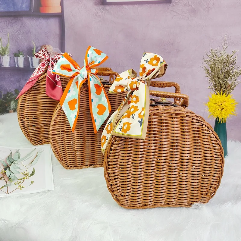 Wicker Suitcase Dust-proof Portable Rattan Woven Portable Sundries Organizer Suitcase Rattan Woven Suitcase for Travel Gift