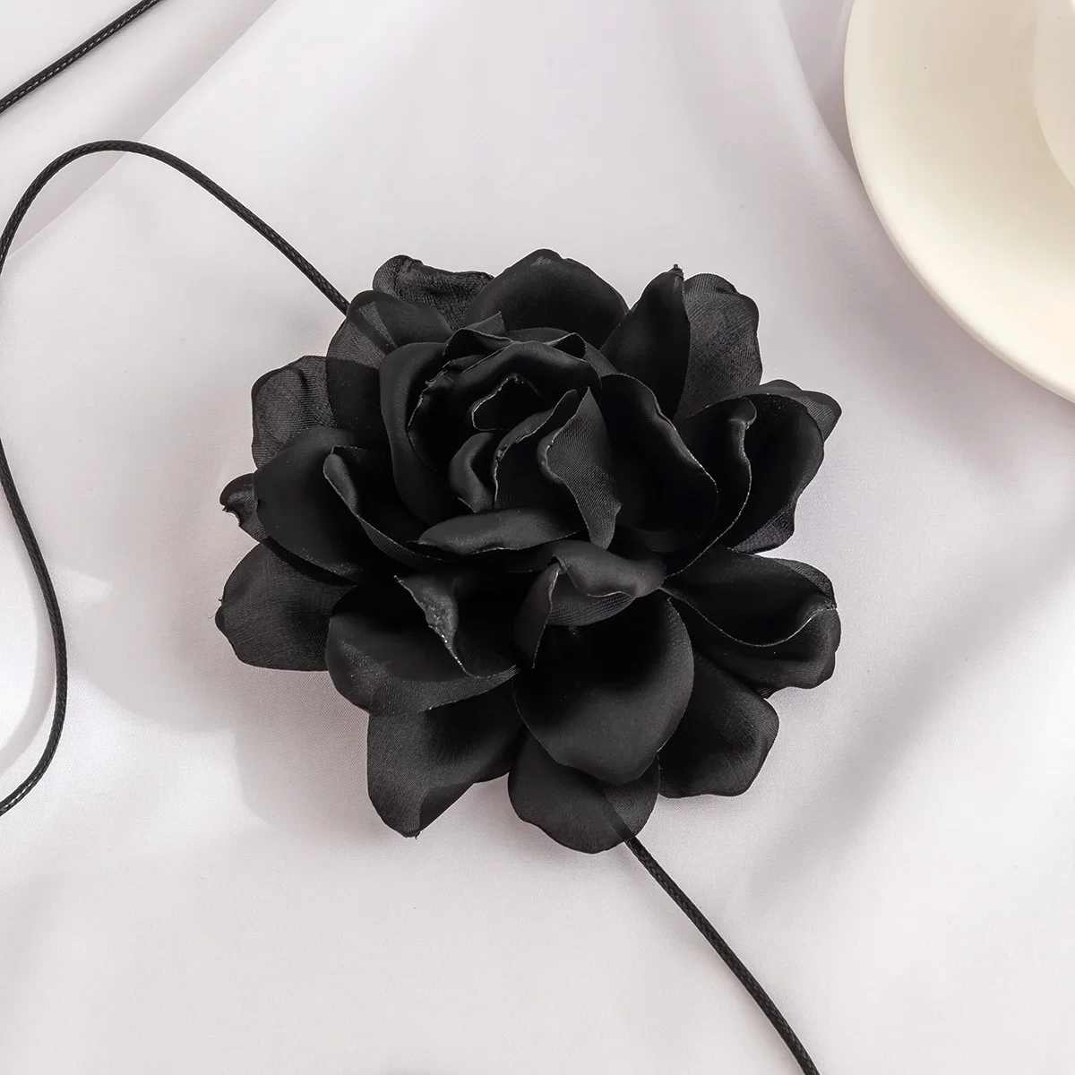 Large Fluffy Flower Choker Necklace for Women
