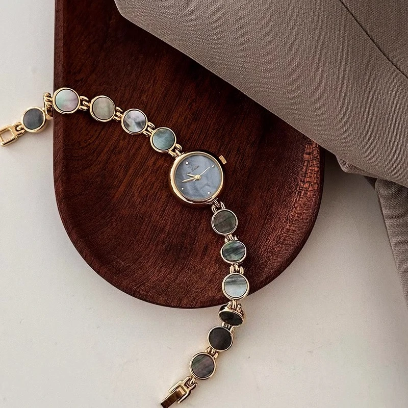 Women's Quartz Watch Luxury Diamond Bracelet Small Wristlet Bracelet Vintage Clock for Ladies Birthday Gift