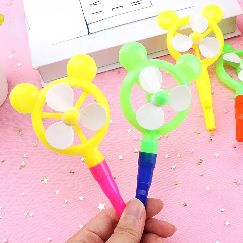 Colorful Plastic Windmill Toy for Kids, Small Windmills, Whistling Handle Toys, Pinwheel Wind Spinner, 10Pcs