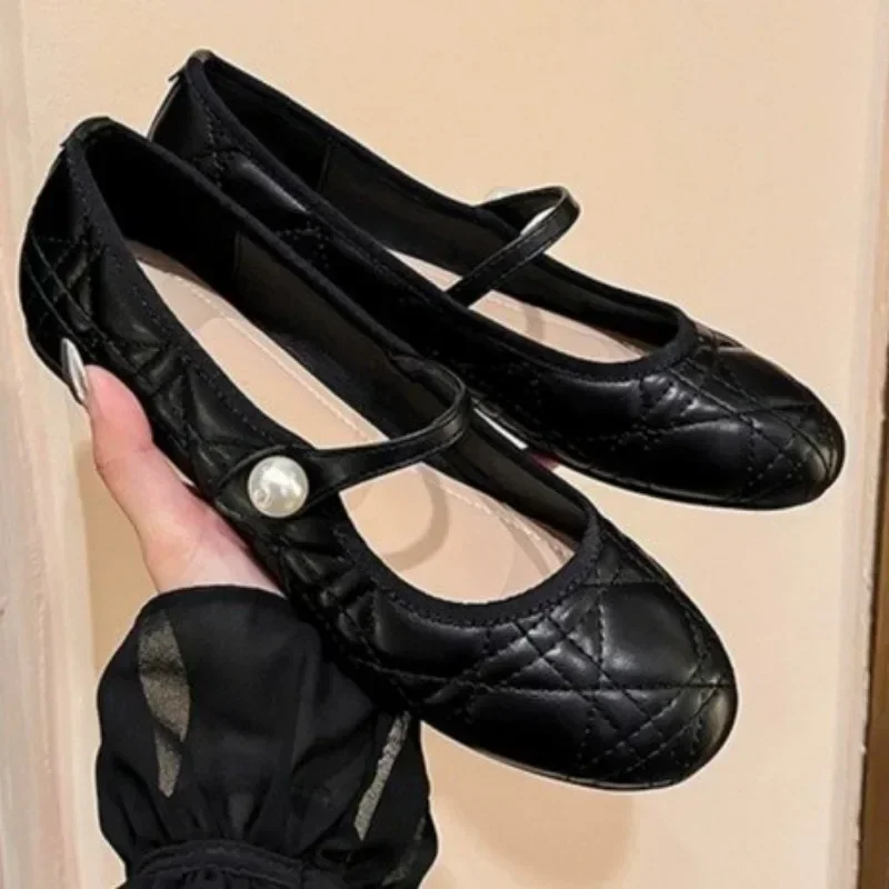 Sonbahar ithal Smallcow leatherpearl ll inci toka kayış sığ taban düz kadın ayakkabısı zarif şık Trendy düz topuklu 2024