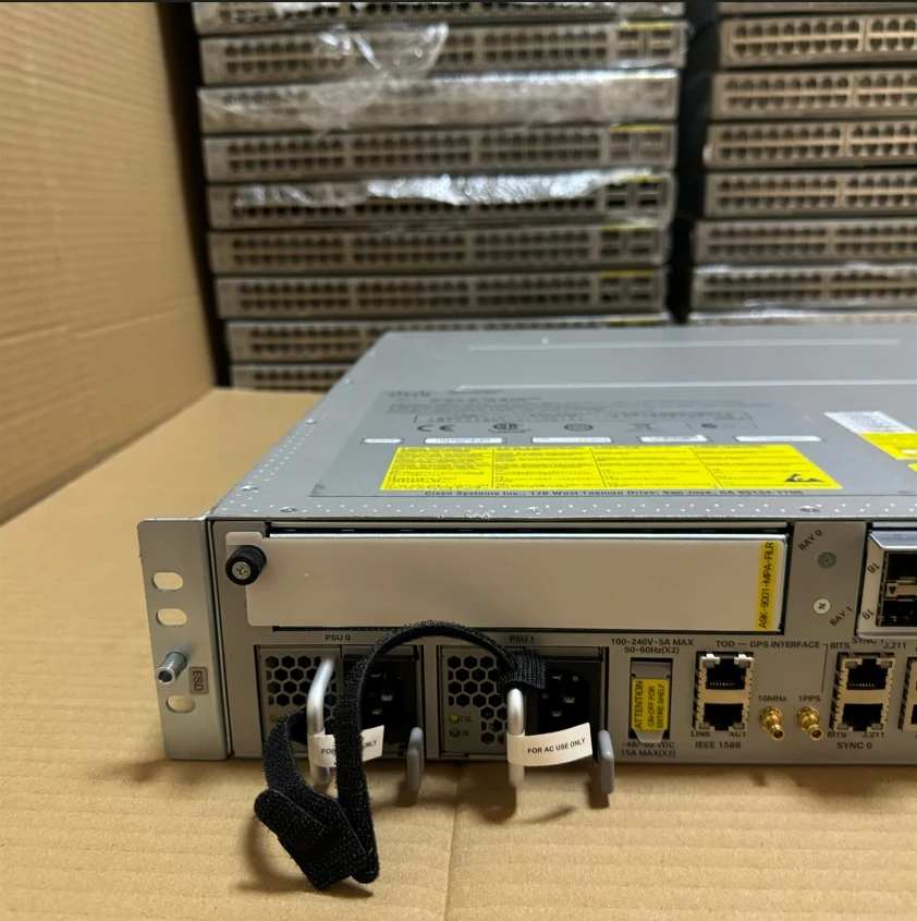 Used Enterprise Router 4 x 10 GE SFP+ Port ASR 9000 Series Services Router ASR-9001