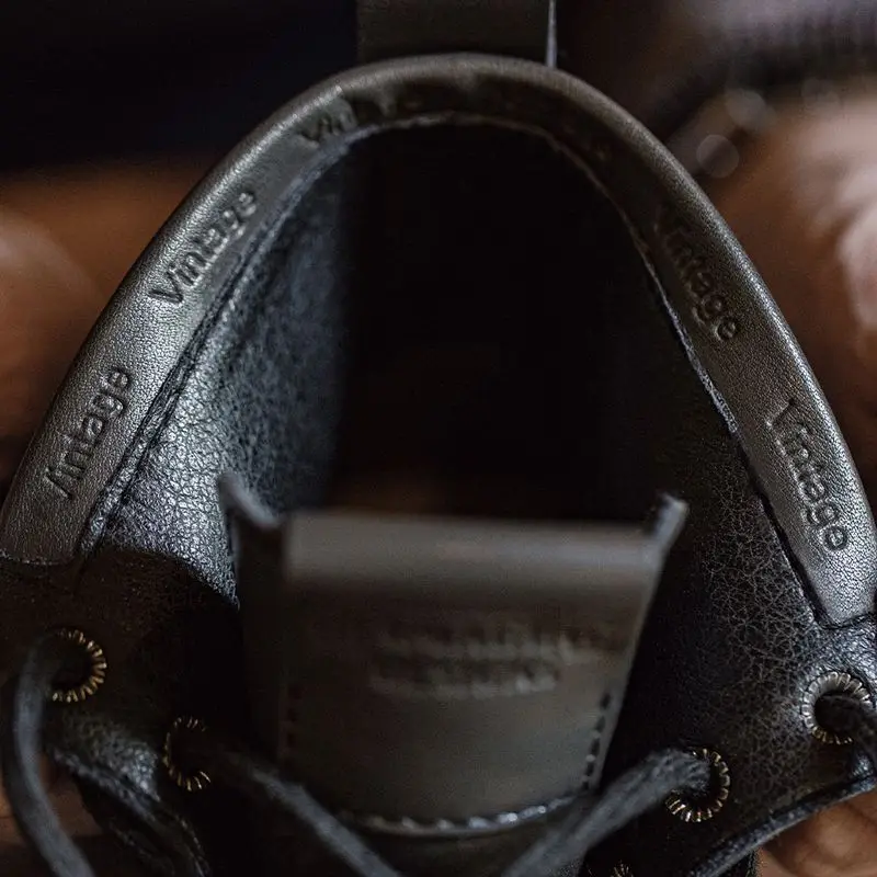 Maden masculino retro estilo britânico preto botas de sola grossa versátil meados de bezerro botas de trabalho dedo do pé redondo sapatos de couro casuais para o outono