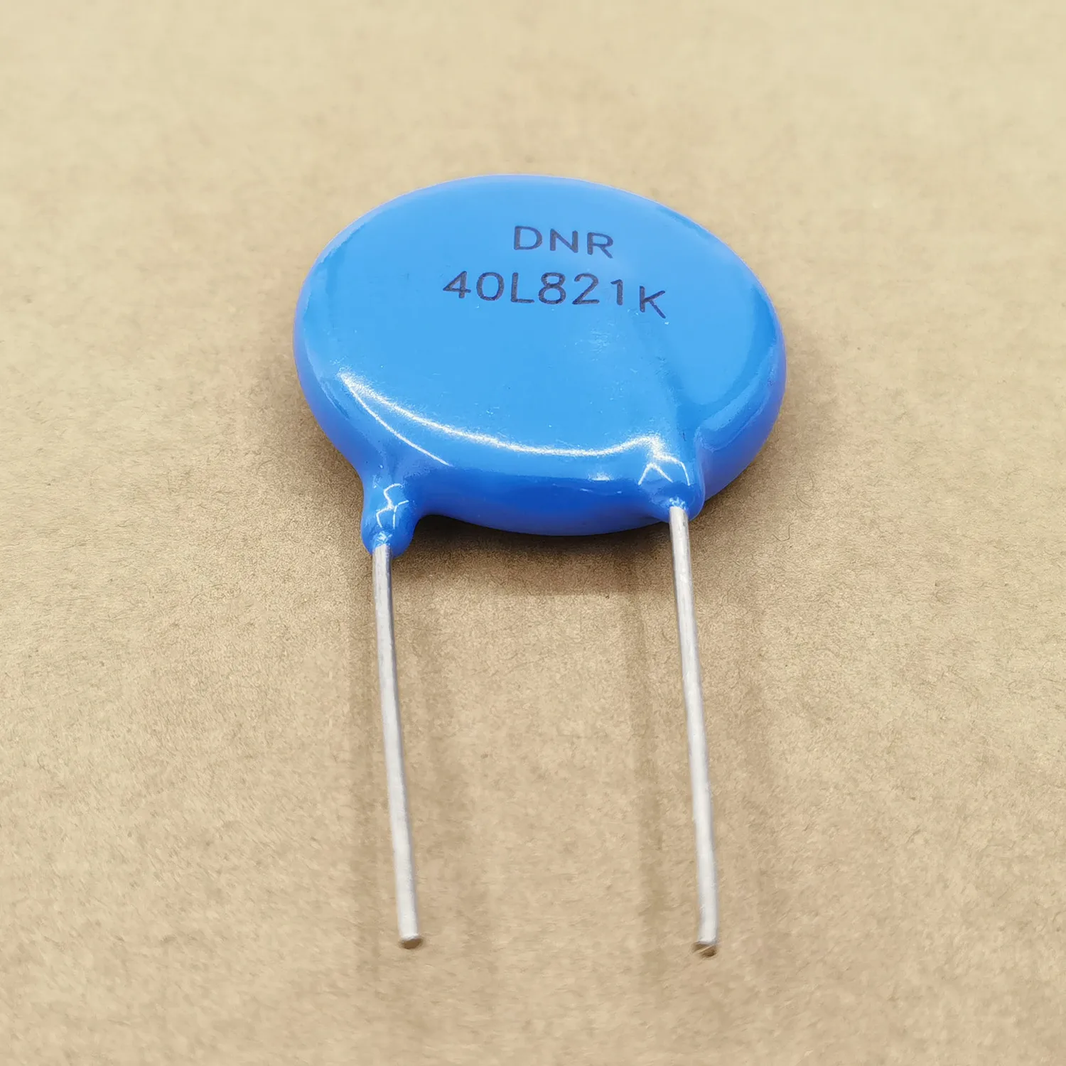 Original New 100% Piezo Resistor 40D821K 40L821K 40L681K Manufacturers Selling Genuine Original Environmental (Inductor)