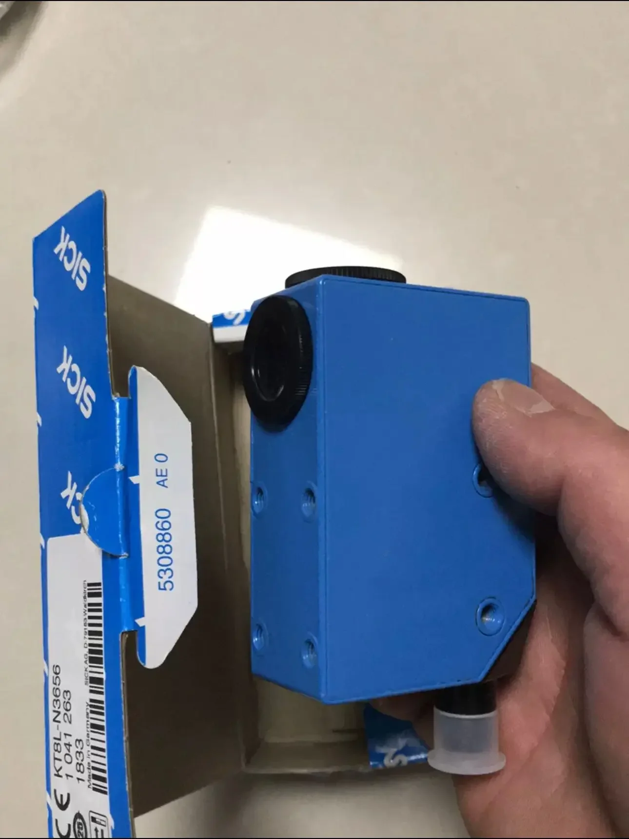

1041263 KT8L-N3656 Contrast sensors SICK COLOR SENSOR KT8L-P3656 1041262 KT8L-P3756 KT8L-N3756
