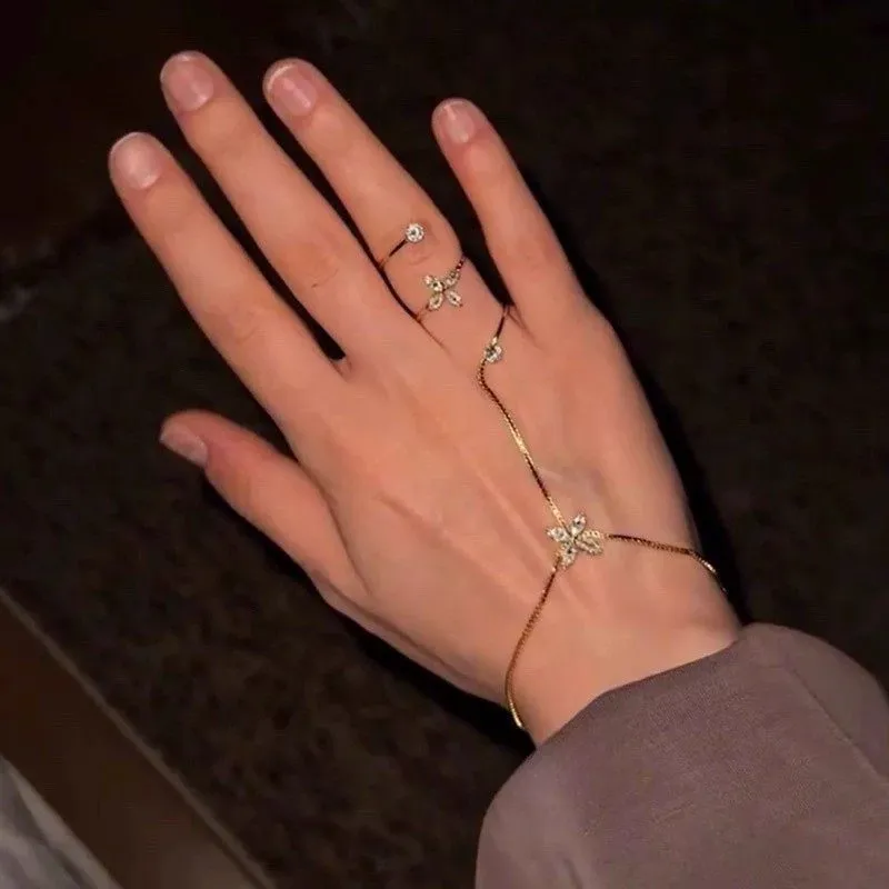 Light Luxury Cubic Zircon Flower Finger Bracelet for Women Elegant Boho Round Rhinestone Hand Chain Bangle Aesthetics Jewelry