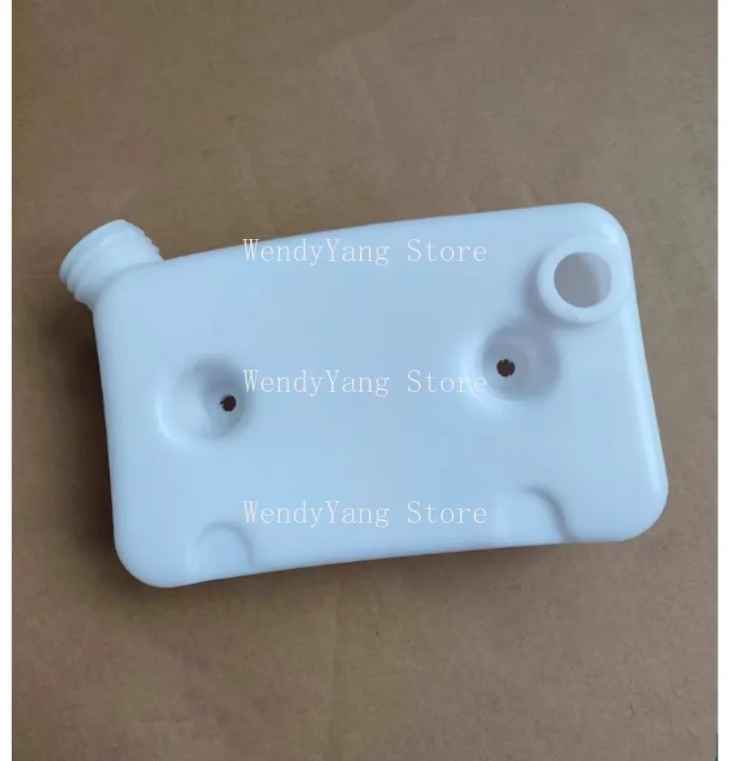 

Топливный бак для 4-тактного двигателя с воздушным охлаждением 3,6 л.с. / 4,0 л.с. для подвесного двигателя Hangkai