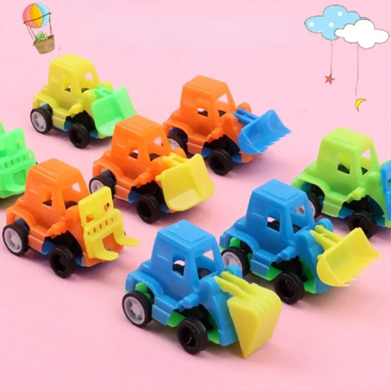 1Pcs Zufällige Stil Kreative Zurückziehen Fahrzeug Spielzeug Kunststoff Mini Rebound Auto kinder Autos Modell