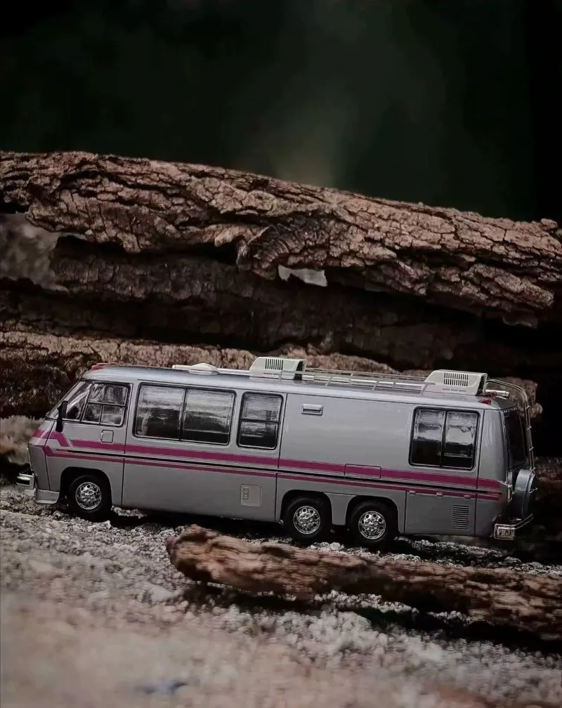 MK Miniaturas Diecast escala 1/64 GMC Motorhome RV modelo de carro resina GMC Motorhome modelo de carro de brinquedo coleção estática ornamento