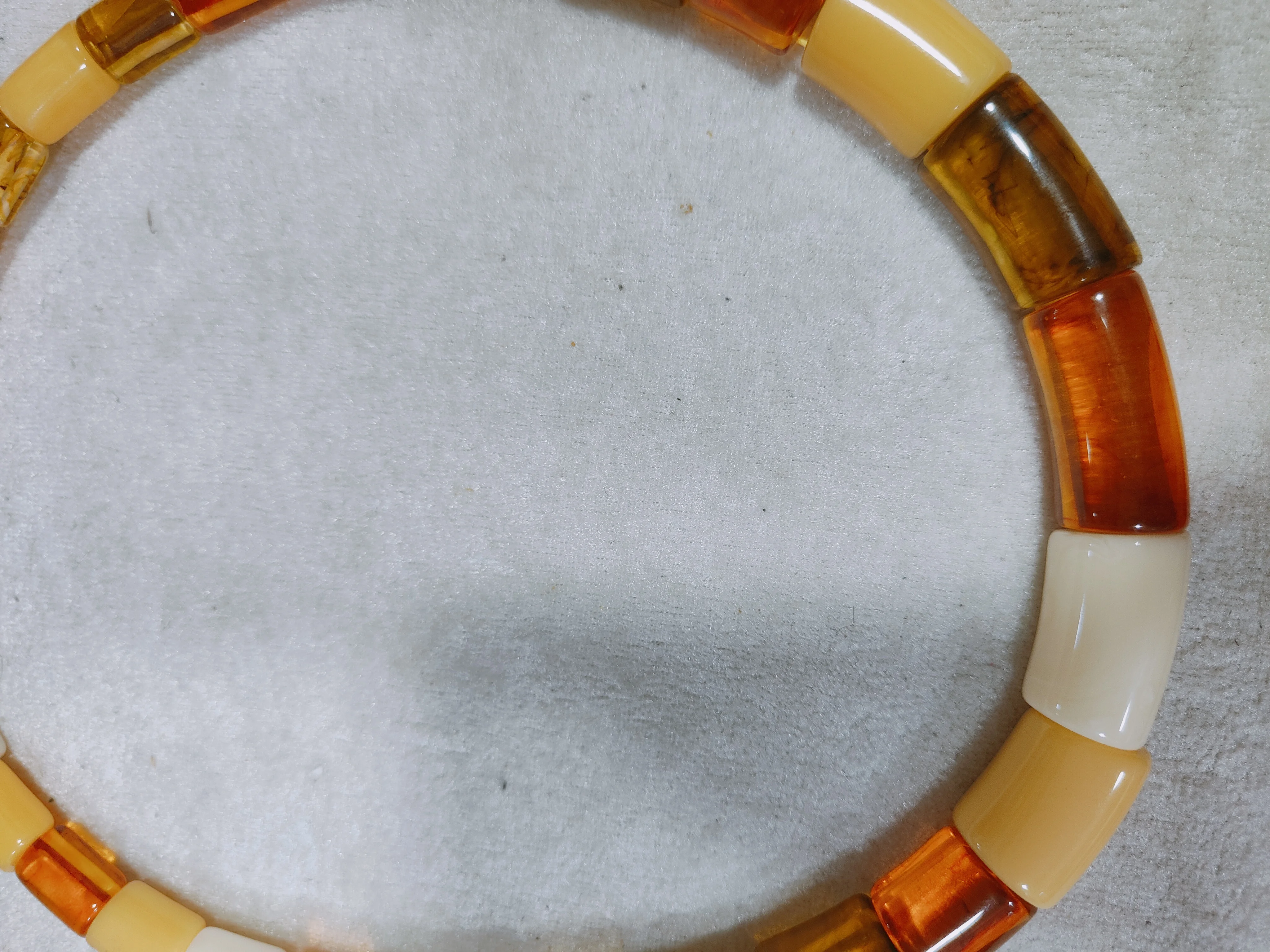 China personalized beeswax irregular Joker collar decoration