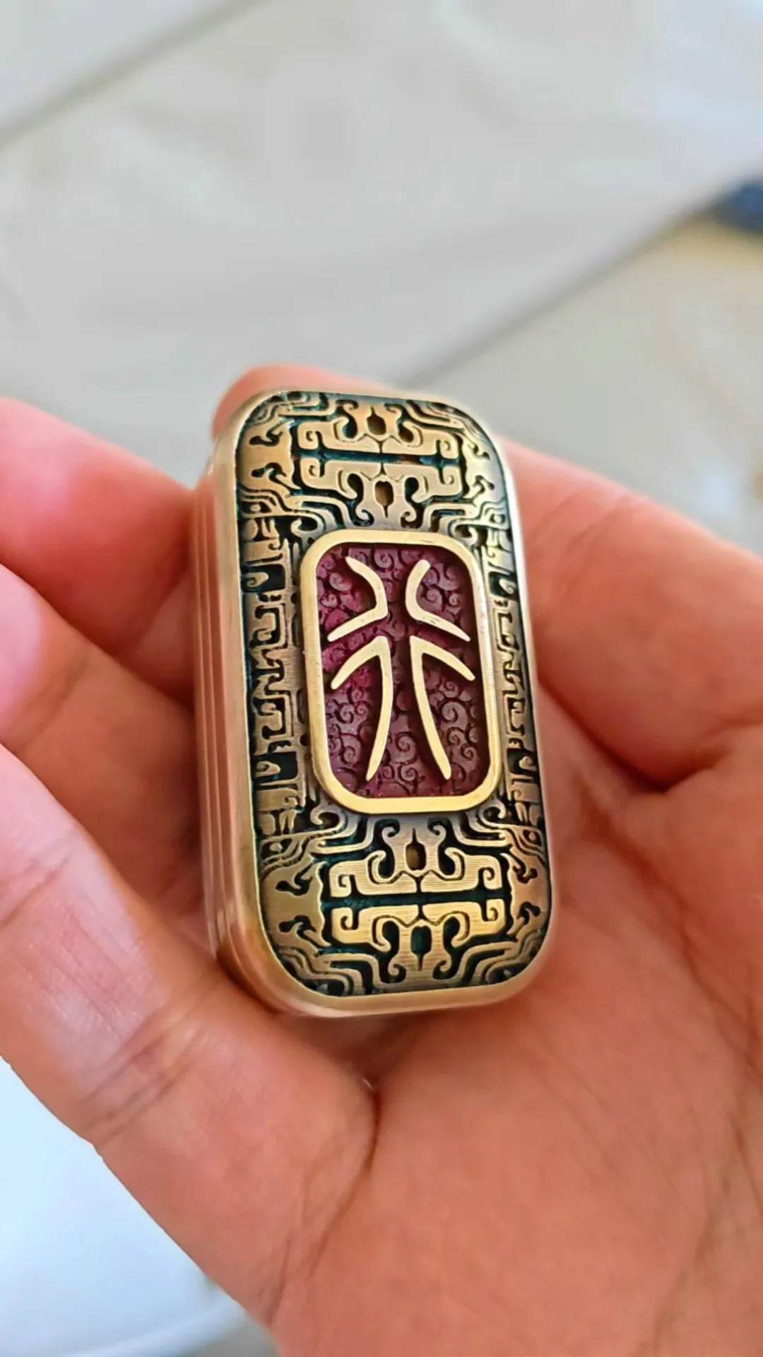 Used EDC KAIS even-numbered joint name, knowledge and action are one, Li is a sugar push brand edc metal decompression toy