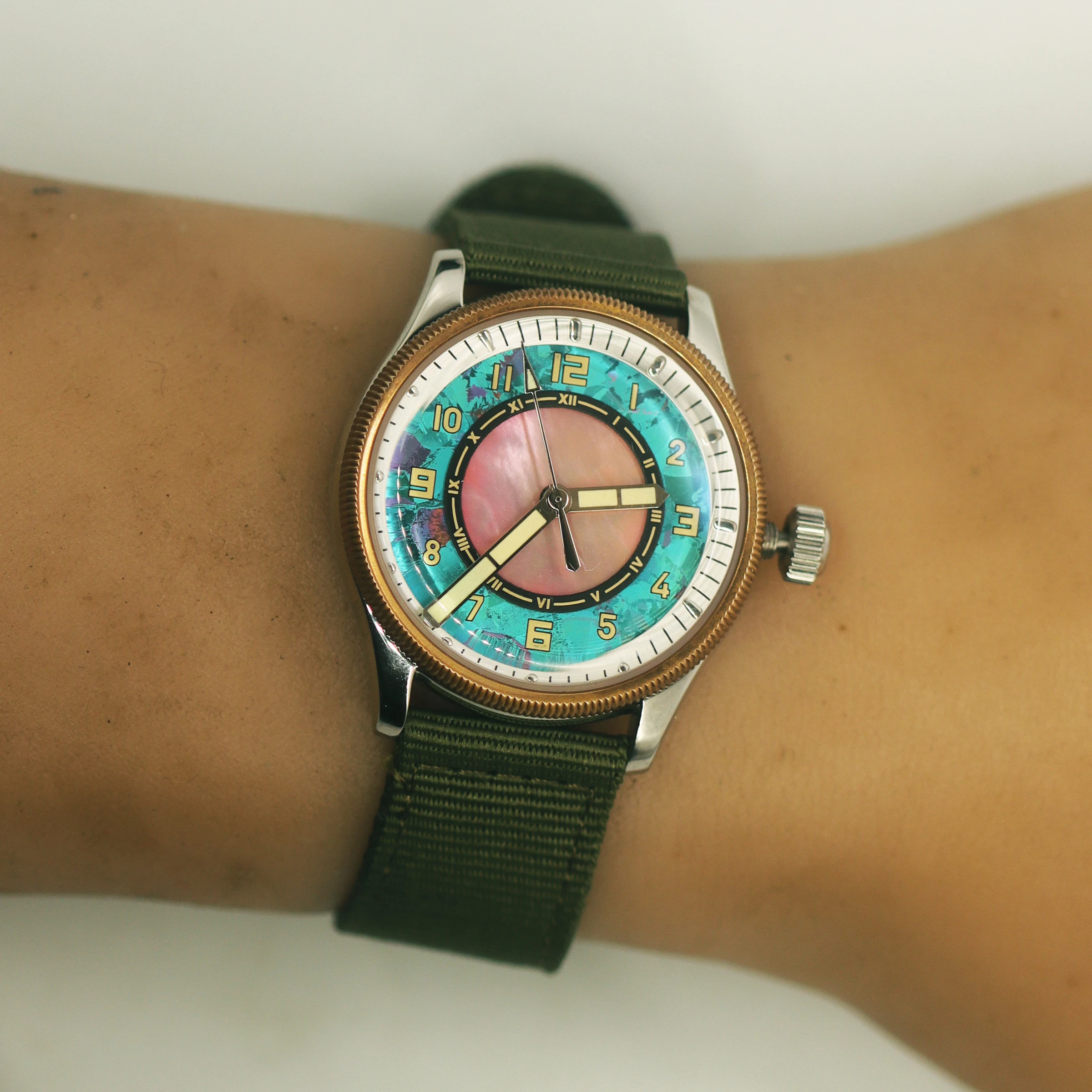 ساعة غواص رجالية من SIDAXIN 39 ملم ساعة يد ميكانيكية أوتوماتيكية بإطار عملة برونزية 20ATM مقاومة للماء C3 مضيئة PT5000