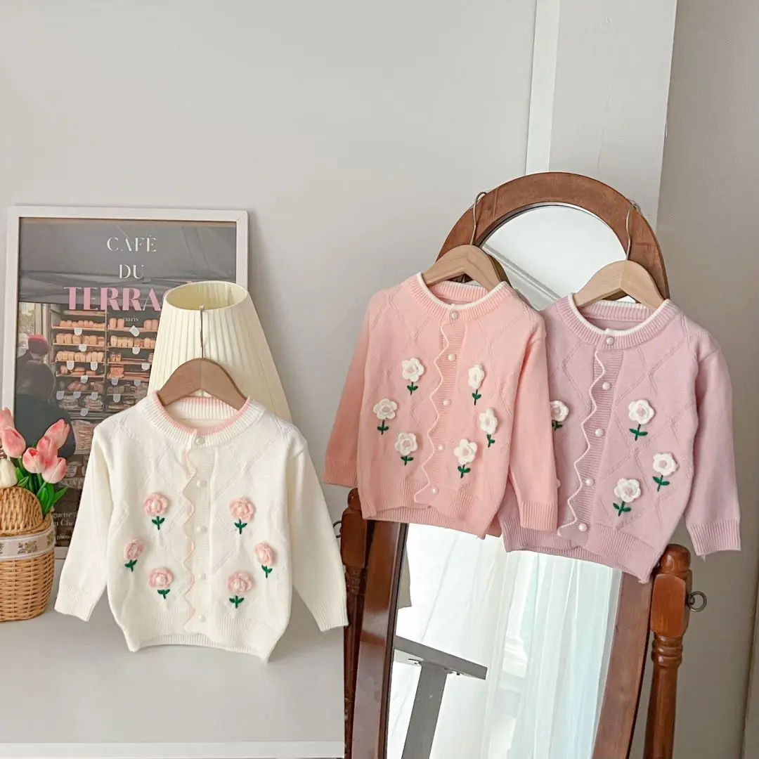 

Autumn Children's Cute Knitted Sweater for Girls Handmade Six Flower Baby Cardigans for Girls