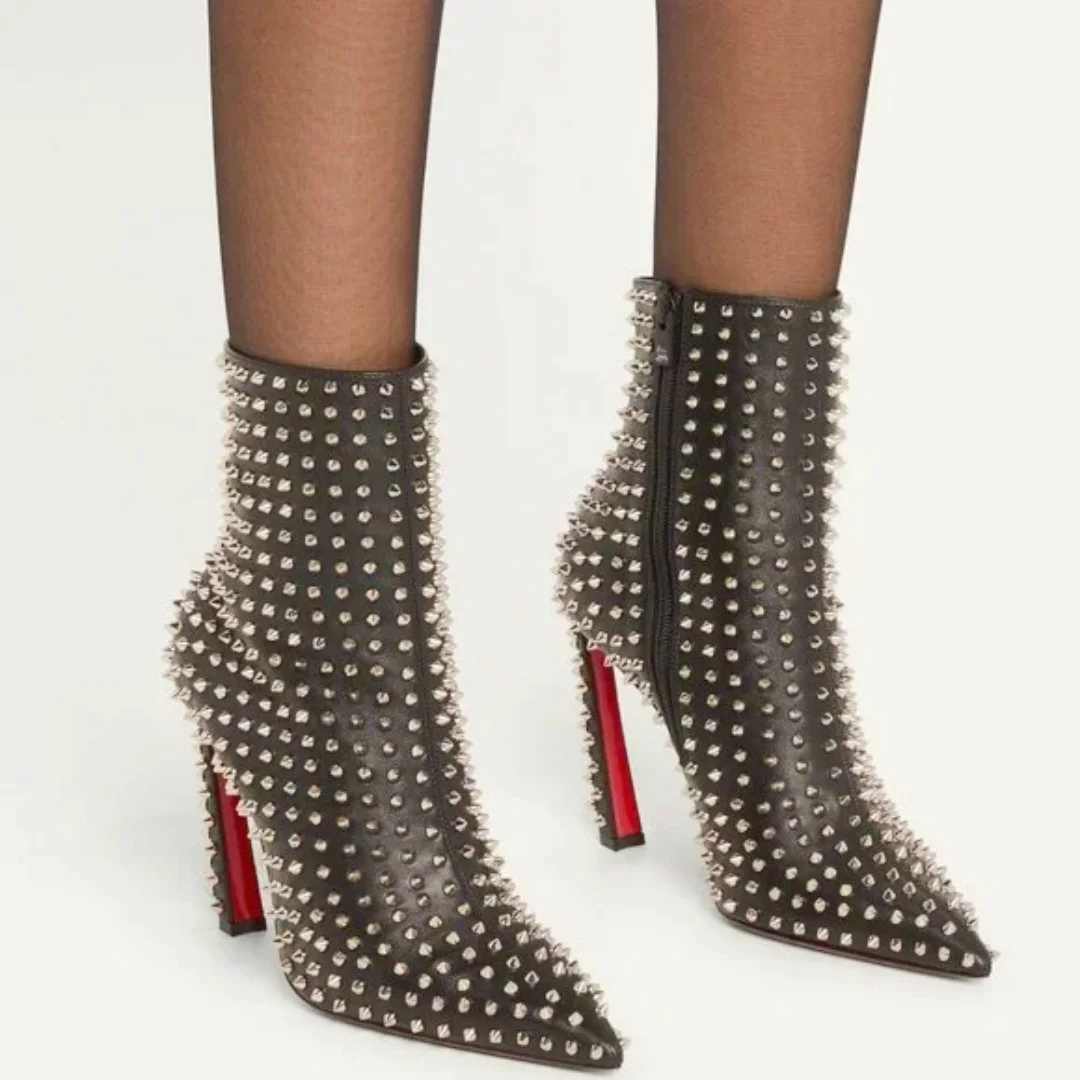 

Party Wedding Shoes Gold Silver Metal Rivets High Quality Black Leather Womens Ankle Boots Thin High Heel Side Zipper Boats Lady